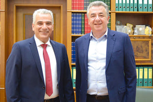 Την υποψηφιότητα του αναπληρωτή καθηγητή Δημήτρη Ξενάκη, ανακοίνωσε ο περιφερειάρχης Κρήτης Σταύρος Αρναουτάκης