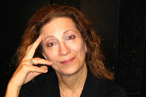 Η ηθοποιός, σκηνοθέτης, χορογράφος και καθηγήτρια της Δραματικής Σχολής Αρχή, Νέλλη Καρρά