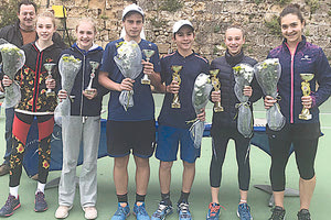 Οι αθλητές που πρώτευσαν στο Ευρωπαϊκό τένις που έγινε στις εγκαταστάσεις του «Ηράκλειο» ΟΑΑ