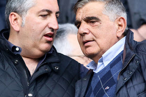   οι οικογένειες Μπούση  και Παλυβού στην κερκίδα