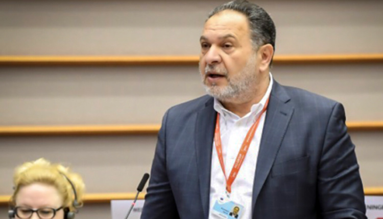 Εισήγηση στην Ολομέλεια της Ευρωπαϊκής Επιτροπής των Περιφερειών έκανε στις Βρυξέλλες το μέλος της Ε.Ε.τ.Π. κ. Γιάννης Κουράκης.