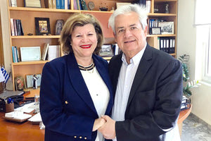 Στο πλευρό του Μαμουλάκη η Μαρίζα Χριστάκη