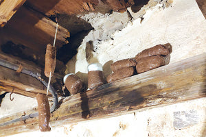 Έκρυβαν την κοκαΐνη ανάμεσα στα δοκάρια