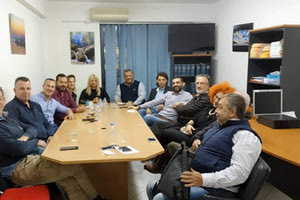 Με τους επαγγελματίες του επισιτισμού τα είπε ο Ηλίας Λυγερός