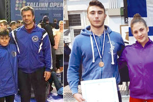 Ο Βαβίλης με τον κ. Δεσκουλίδη και ο Μιχελάκης με τη Δεσκουλίδου