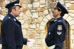 Έντονες αντιδράσεις για το πασχαλινό σποτάκι της ΕΛ.ΑΣ.