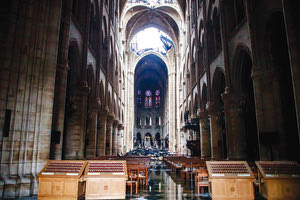 Η πυρκαγιά στον εμβληματικό ναό της Παναγία των Παρισίων