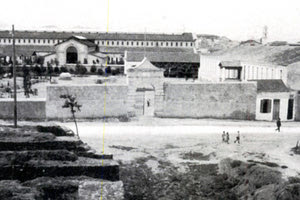 ΦΩΤΟ ΗΜΕΡΑΣ: Το σημερινό Γυμνάσιο κάποτε ήταν στρατώνας