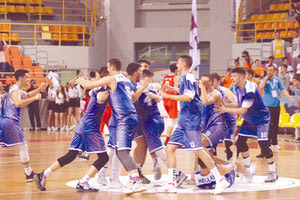 Στον τελικό του 25ου Παγκοσμίου σχολικού πρωταθλήματος μπάσκετ που γίνεται στο Ηράκλειο, προκρίθηκαν τα Εκπαιδευτήρια Λαμπίρη (Ελλάδα 2)