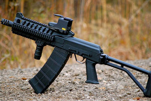 Μέχρι και… καλάσνικοφ εντόπισε το ΣΔΟΕ