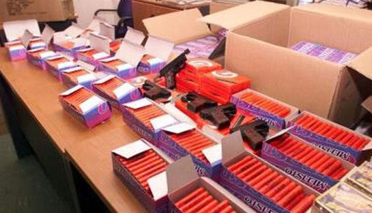 Κατάσχεσαν κροτίδες για δέκα… Πάσχα