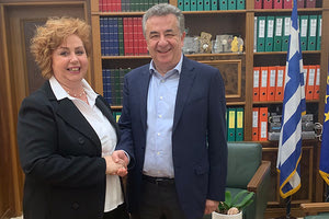 Τριλυράκη με Αρναουτάκη