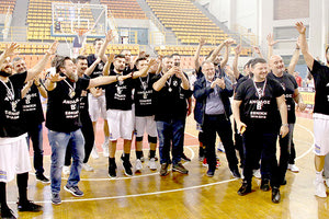 το μπάσκετ του ΟΦΗ πανηγυρίζει