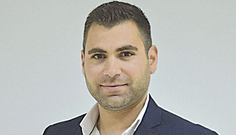 Ο Στέλιος Μαυρίδης, ο οποίος υπηρετεί στο τμήμα 