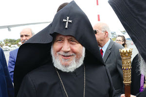 Ο Πατριάρχης απάντων των Αρμενίων Καρεκίν ΙΙ στο Ηράκλειο για να παρευρεθεί στις εκδηλώσεις που διοργανώνει η Αρμενική παροικία του Ηρακλείου