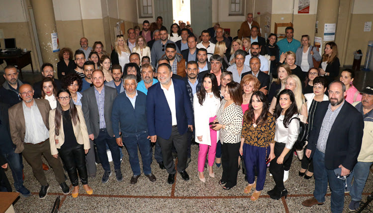 Τους υποψήφιους του συνδυασμού του «Ηράκλειο 3.7.5» κατέθεσε χθες το απόγευμα ο υποψήφιος δήμαρχος Ηρακλείου Γιάννης Κουράκης.