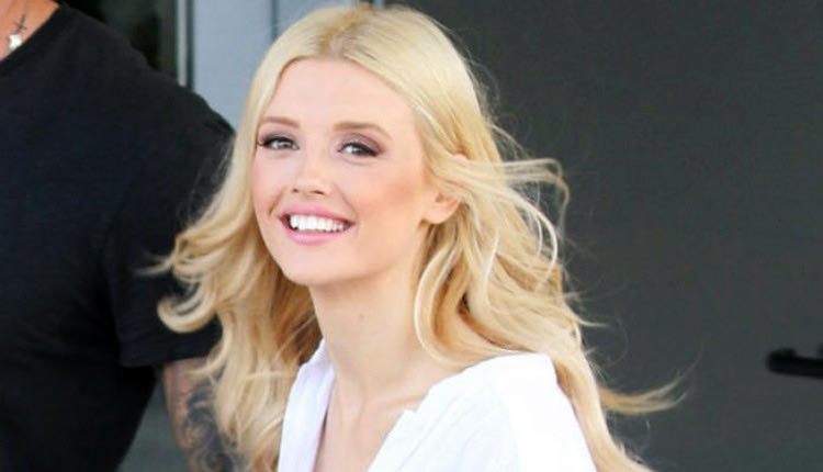 Είναι ΠΑΟΚ και δεν το κρύβει η Κωνσταντίνα Κομμάτα, σύντροφος του Γιώργου Σαμαρά