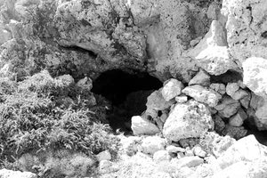 Το «Ρούσο Σπηλιάρι» στην περιοχή Πετροδολάκια Ψηλορείτη.