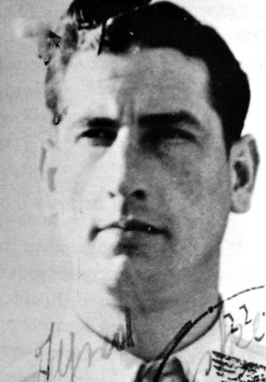 Ο οδηγός του Στρατηγού Κράιπε Άλφρεντ Φένσκε. 