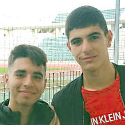 Ο Hρακλειώτης Τίτος Κουτεντάκης και ο Χανιώτης Κώστας Κουλιεράκης ποδοσφαιριστές της Κ17 του ΠΑΟΚ 