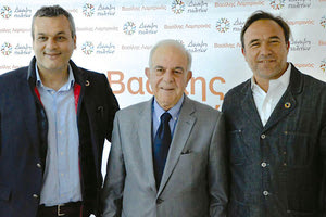 Ο δήμαρχος Βασίλης Λαμπρινός με τον υποψήφιο ευρωβουλευτή του ΣΥΡΙΖΑ Πέτρο Κόκκαλη.