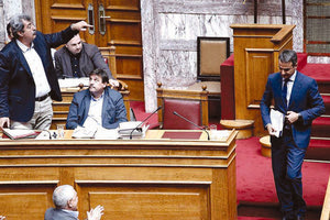 ο Κυριάκος Μητσοτάκης κατά του αναπληρωτή υπουργού Υγείας Παύλου Πολάκη