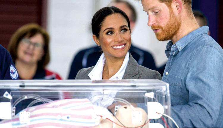 Η Μέγκαν Μαρκλ και ο πρίγκιπας Χάρι με το μωρό