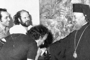 ΦΩΤΟ ΗΜΕΡΑΣ: Επίσκεψη στον Αρχιεπίσκοπο Μακάριο