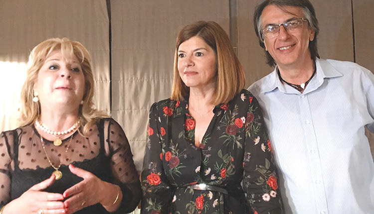 Οι διευθυντές των σχολείων της Κύπρου και του Ηρακλείου, κ.κ. Έλλη Πάρπα, Ελένη Μεϊμάρη και Παναγιώτης Ζεγκίνογλου