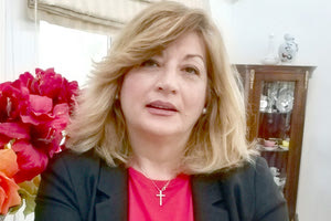 Η υποψήφια με τη Δύναμη Πολιτών και τον Βασίλη Λαμπρινό Ευαγγελία Βάμβουκα