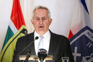 ο υπουργός Άμυνας, Ευάγγελος Αποστολάκης