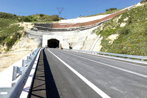 δρομος μεσαρας τουνελ