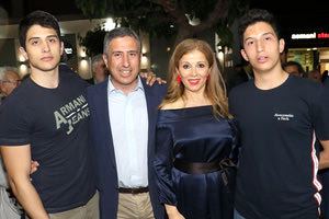 τα εγκαίνια Ινιωτάκη