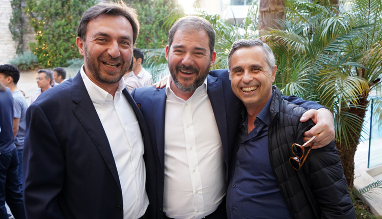 ΓΙΩΡΓΟΣ ΑΛΕΞΑΚΗΣ: Με τους επιχειρηματίες Αντώνη Καράτζη και Μιχάλη Λεμπιδάκη.