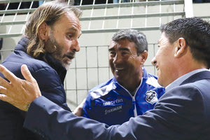 Βέρα, Τάτσης και Ίσις