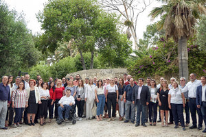 ο υποψήφιος δήμαρχος Ηρακλείου κ.Γιάννης Κουράκης από την επίσκεψη στο πάρκο της Κνωσού μαζί με υποψηφίους της δημοτικής κίνησης «ΗΡΑΚΛΕΙΟ 3.7.5».