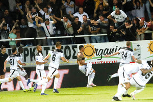 Ήρωας αλλά και μοιραίος ο Γιακουμάκης που σκόραρε, έβγαλε τη φανέλα του και αποβλήθηκε