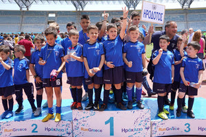 Απονεμήθηκαν κύπελλα και μετάλλια με την λήξη του 8oυ Παιδικού τουρνουά ποδοσφαίρου που διοργάνωσε ο ΔΟΠΑΦΜΑΗ