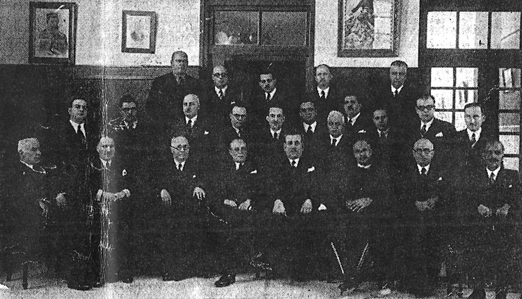Το Δημοτικό Συμβούλιο Ηρακλείου το 1938.