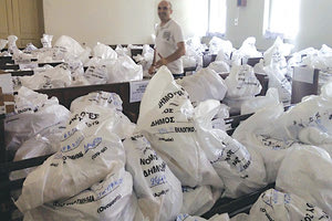 Με τους εκλογικούς σάκους