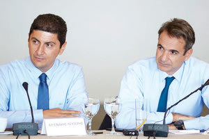 Ο Κυριάκος  Μητσοτάκης με τον Λευτέρη Αυγενάκη