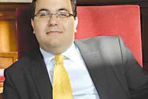 Ο Δρ. Γιώργος Τριανταφύλλου