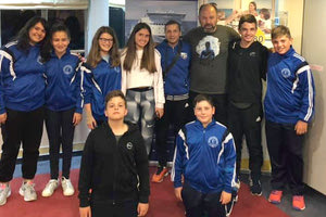 Ο κ. Φουστανάκης με αθλητές της Μεσσαράς