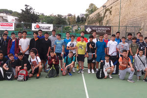 Οι μαθητές που πήραν μέρος στους αγώνες τένις Γυμνασίων