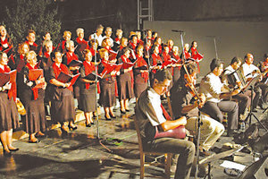 ΣΥΝΑΥΛΙΑ ΑΠΟ ΤΗ ΧΟΡΩΔΙΑ ΚΑΙ ΟΡΧΗΣΤΡΑ ΤΟΥ ΠΟΛΙΤΙΣΤΙΚΟΥ ΣΥΛΛΟΓΟΥ Ν. ΑΛΙΚΑΡΝΑΣΣΟΥ “ΑΡΤΕΜΙΣΙΑ”