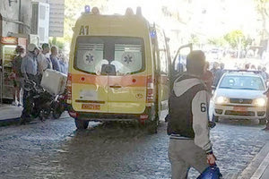 απίστευτης τραγωδίας με θύμα της έναν 27χρονο Ηρακλειώτη που έθεσε τέλος στη ζωή του, πέφτοντας από μεγάλο ύψος από τα τείχη