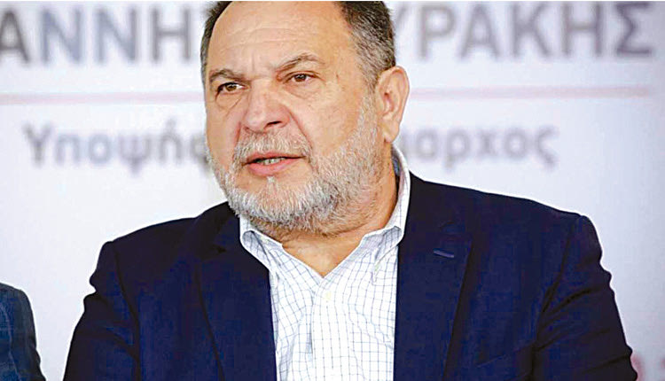 ο Γιάννης Κουράκης