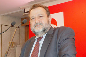 Ο Βασίλης Κεγκέρογλου