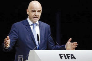 Επανεξελέγη πρόεδρος στη ΦΙΦΑ ο Ιφαντίνο