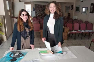 μαθητές από το Ηράκλειο που έλαβαν μέρος στον διαγωνισμό ζωγραφικής και ποίησης με θέμα “Antibullying” που διοργάνωσε η Πανελλήνια Ομοσπονδία Ιδιοκτητών Κέντρων Ξένων Γλωσσών